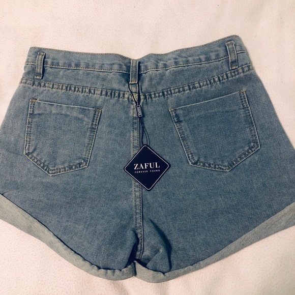 NWT Zaful Jean shorts - Picture 4 of 4